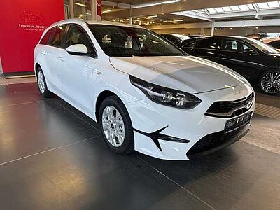 Kia CEED SW 1.5 T-GDI DCT7 Vision NAV Komfort