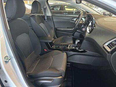 Kia CEED SW 1.5 T-GDI DCT7 Vision NAV Komfort