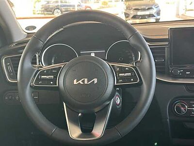 Kia CEED 1.5T DCT7 Vision NAV KOMFORT