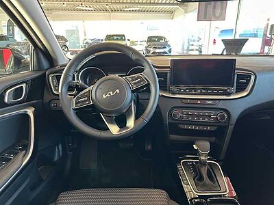 Kia CEED 1.5T DCT7 Vision NAV KOMFORT