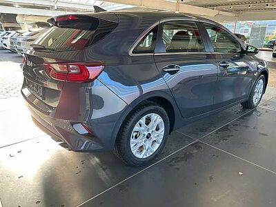 Kia CEED 1.5T DCT7 Vision NAV KOMFORT