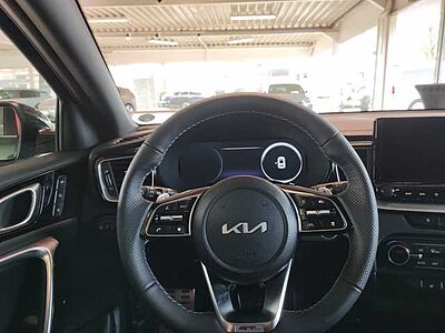 Kia CEED 1.5T DCT7 GTL TEC LEDER GD 18Z