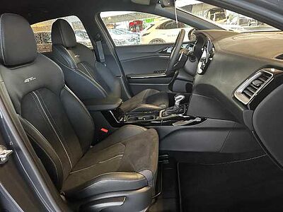 Kia CEED 1.5T DCT7 GTL TEC LEDER 18Z