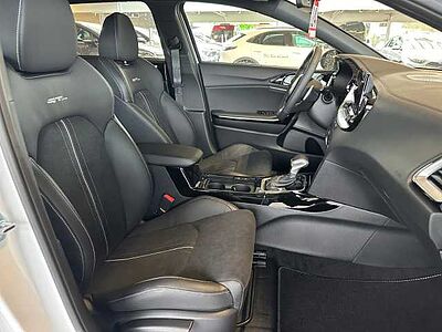 Kia CEED SW 1.5T DCT7 GTL TEC LEDER GD 18Z