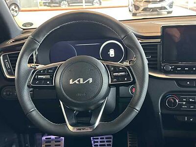 Kia CEED SW 1.5T DCT7 GTL TEC LEDER GD 18Z