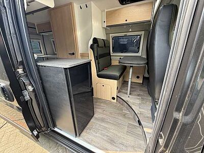 Sunlight Cliff 600 XX RT Aut.*LED*Safety* Chassis*