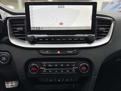 Kia CEED 1.5T DCT7 GTL TEC LEDER GD 18Z