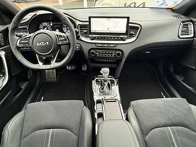 Kia CEED 1.5T DCT7 GTL TEC LEDER GD 18Z