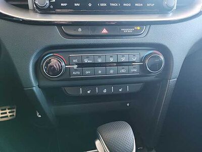 Kia CEED SW 1.5T DCT7 GTL TEC LEDER GD 18Z