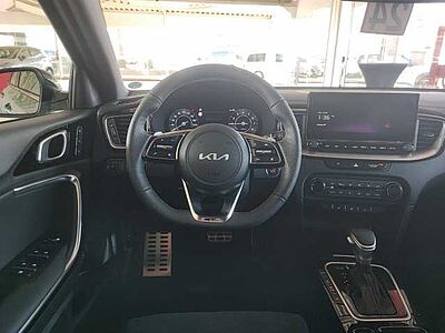 Kia CEED SW 1.5T DCT7 GTL TEC LEDER GD 18Z