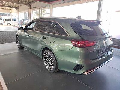 Kia CEED SW 1.5T DCT7 GTL TEC LEDER GD 18Z