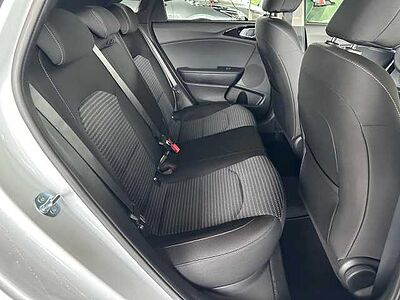 Kia CEED 1.5 T-GDI DCT7 Ultimate Edition*Style JBL*