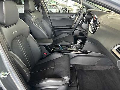 Kia CEED 1.5T DCT7 GTL TEC LEDER 18Z