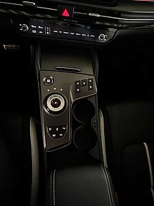 Kia SPORTAGE 1.6T PE AWD DCT GTL GD DRI SOUND