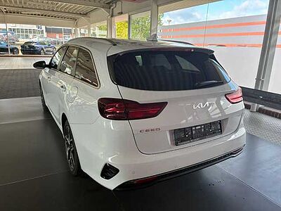 Kia CEED_SW 1.5T 48V DCT140 ULTIMATE STY JBL