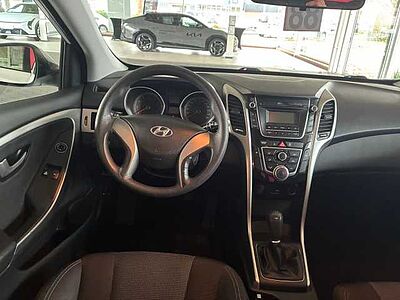 Hyundai i30 1.4 Classic blue