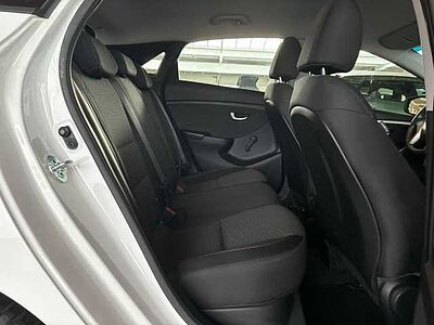 Hyundai i30 1.4 Classic blue