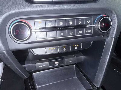 Kia CEED SW 1.5T DCT7 JBL Sound Edition