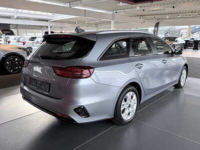 Kia CEED SW 1.5T DCT7 JBL Sound Edition
