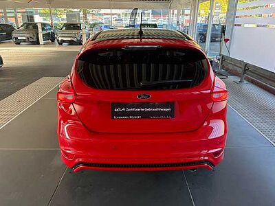Ford Focus 1.5 EcoBoost ST-Line Bi-Xenon Navi
