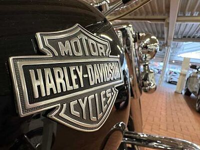 Harley-Davidson Road King Chopper