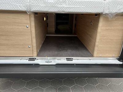 Roadcar R601 Mega Chassis 16 Zoll Isofix*sofort*