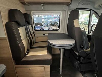 Roadcar R601 Mega Chassis 16 Zoll Isofix*sofort*