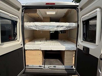 Roadcar R 601 Mega Chassis 16 Zoll Isofix*sofort*