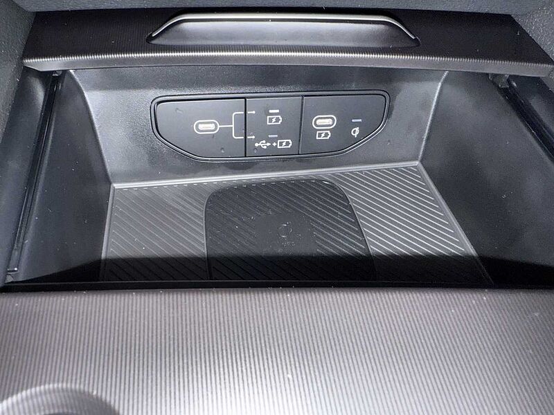 Kia SPORTAGE 1.6T PE AWD DCT GTL SD GD DRI SOUND