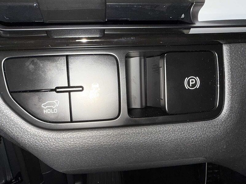 Kia SPORTAGE 1.6T PE AWD DCT GTL SD GD DRI SOUND