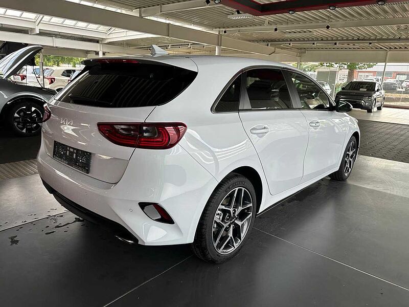 Kia CEED 1.5 T-GDI DCT7 Ultimate Edition*Style JBL*