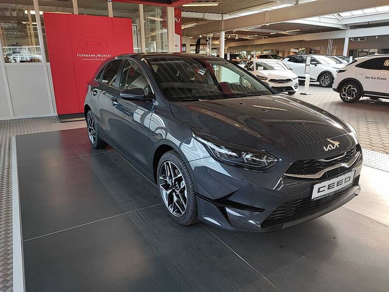 Kia CEED 1.5 T-GDI DCT7 Ultimate Edition*Style JBL*