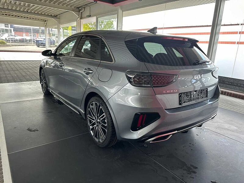 Kia CEED 1.5T DCT7 GTL TEC LEDER 18Z