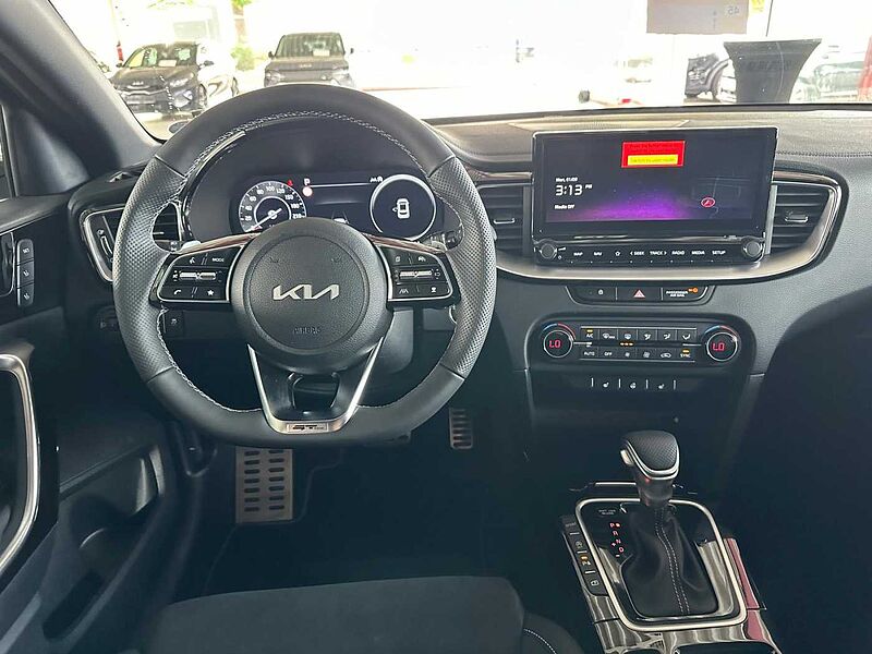 Kia CEED 1.5T DCT7 GTL TEC LEDER 18Z