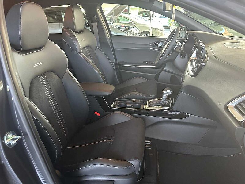 Kia XCeed 1.5 T-GDI DCT7 GT-LINE LEDER