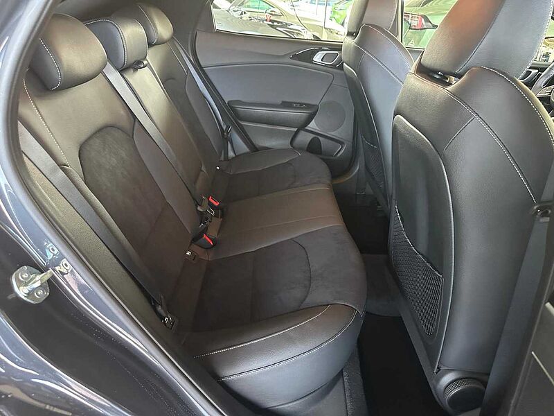 Kia XCeed 1.5 T-GDI DCT7 GT-LINE LEDER