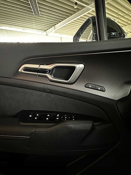 Kia SPORTAGE 1.6T PE AWD DCT GTL GD DRI SOUND