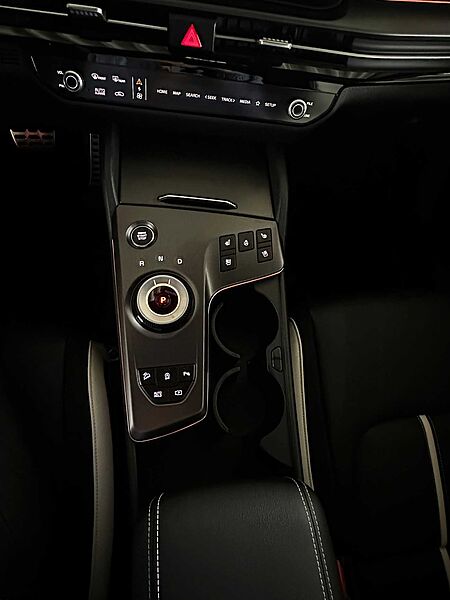 Kia SPORTAGE 1.6T PE AWD DCT GTL GD DRI SOUND