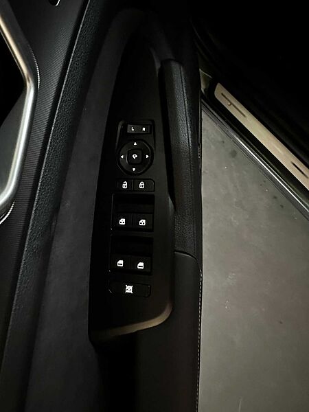 Kia SPORTAGE 1.6T PE AWD DCT GTL GD DRI SOUND