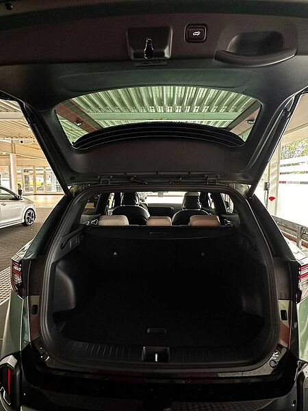 Kia SPORTAGE 1.6T PE AWD DCT GTL GD DRI SOUND