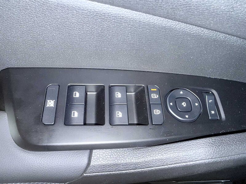 Kia SPORTAGE 1.6T 2WD DCT VIS KOM